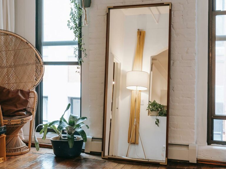 Solona Mango Wood Mirror